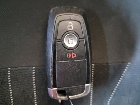 Used 2018 Ford EcoSport SE image 32