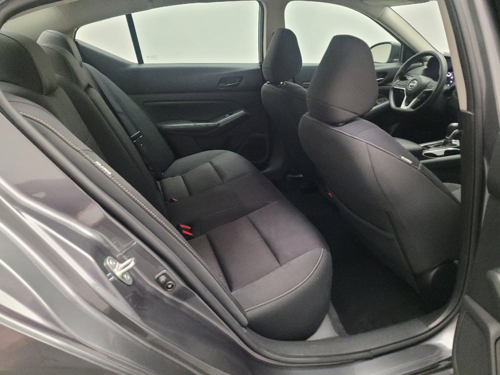 Used 2024 Nissan Altima 2.5 SV FWD image 19