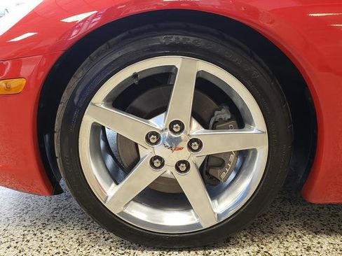 Used 2005 Chevrolet Corvette Convertible image 27