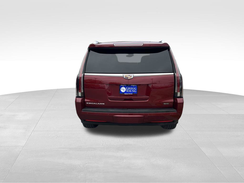 Used 2017 Cadillac Escalade Luxury AWD/4WD image 5