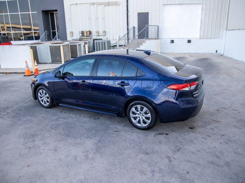 Certified 2025 Toyota Corolla LE image 10