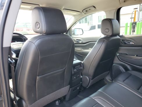 Used 2020 GMC Acadia SLT AWD/4WD image 16