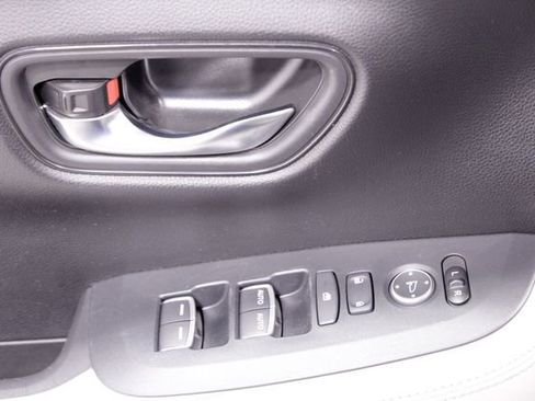 Certified 2023 Honda HR-V EX-L image 22