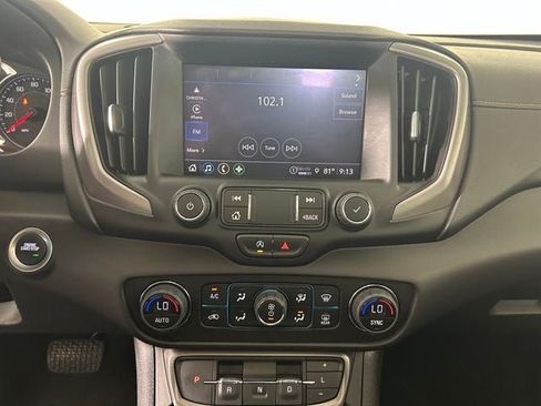 Used 2024 GMC Terrain AT4 AWD/4WD image 21