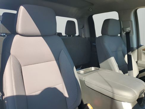 New 2026 GMC Sierra 1500 Elevation image 15