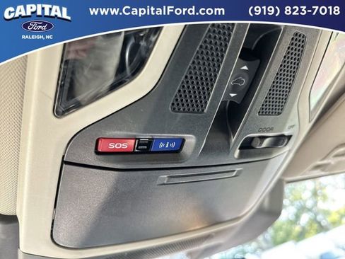 Used 2025 Subaru Outback Onyx Edition AWD/4WD image 32
