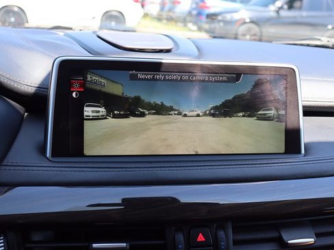 Used 2015 BMW X6 xDrive50i AWD/4WD image 29