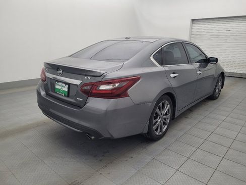 Used 2018 Nissan Altima 2.5 SR w/ SR Special Edition image 9