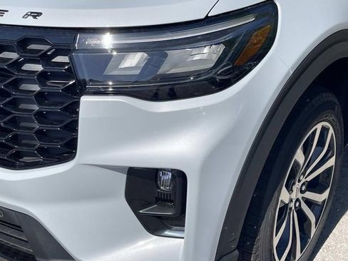 New 2026 Ford Explorer ST-Line AWD/4WD image 9