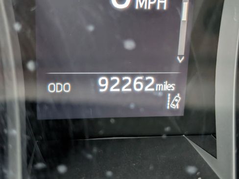 Used 2022 Toyota Camry SE image 14