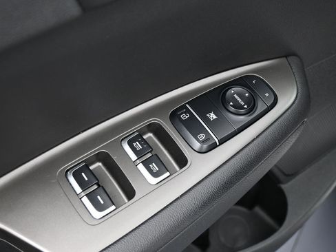 Used 2020 Kia Optima S image 16