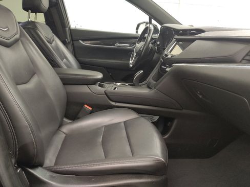 Used 2021 Cadillac XT5 Premium Luxury FWD image 21