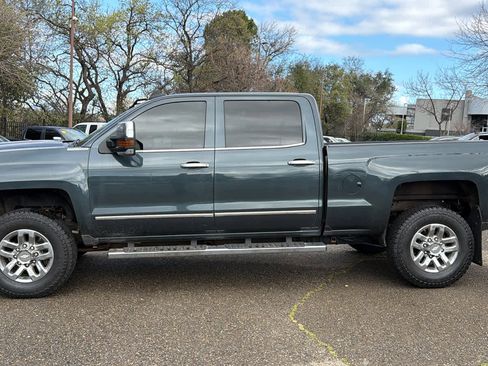 Used 2019 Chevrolet Silverado 3500 LTZ w/ Duramax Plus Package image 8