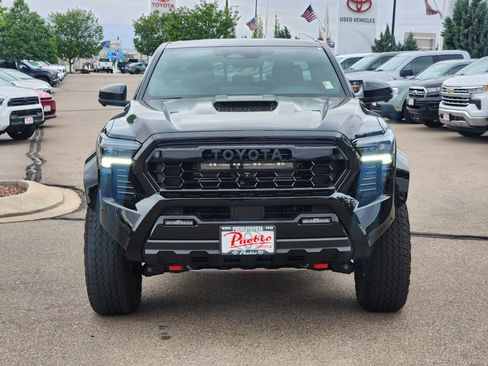 Used 2025 Toyota Tacoma TRD Pro AWD/4WD image 5