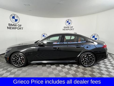 Used 2026 BMW M5 w/ Carbon Package AWD/4WD image 11