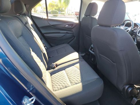 Used 2021 Chevrolet Equinox LT image 23