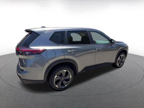 Used 2025 Nissan Rogue SV FWD image 15