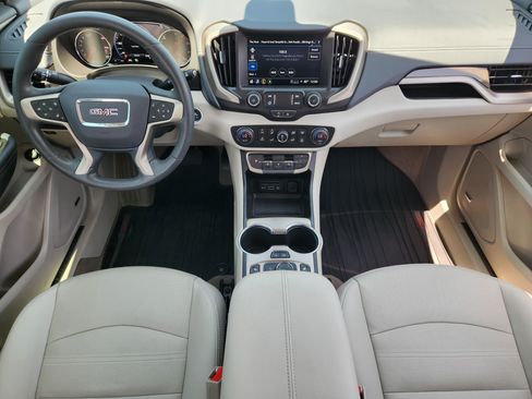 Used 2024 GMC Terrain Denali w/ Denali Premium Package AWD/4WD image 28