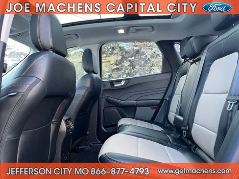 Used 2022 Ford Escape Titanium w/ Titanium Elite Package image 11