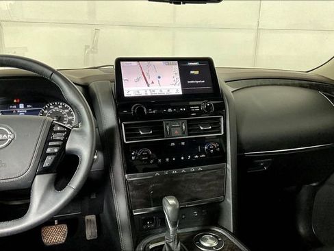 Used 2024 Nissan Armada Platinum w/ Captain's Chairs Package image 6