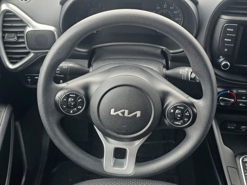Used 2022 Kia Soul LX w/ Technology Package image 18