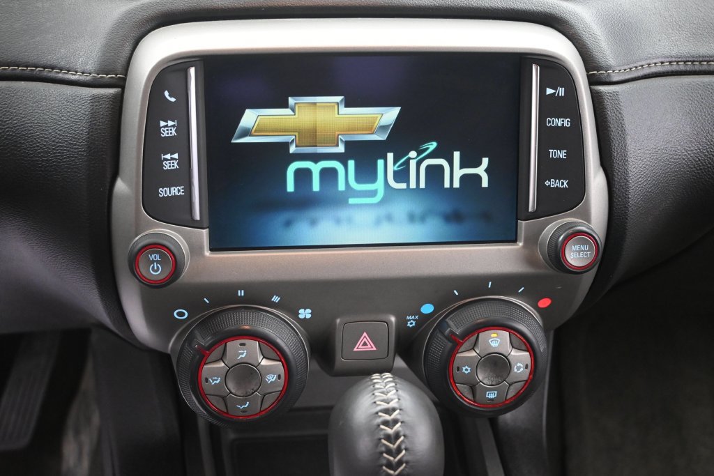 Used 2015 Chevrolet Camaro LT RWD image 26