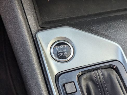 Used 2025 Nissan Altima 2.5 SV FWD image 17