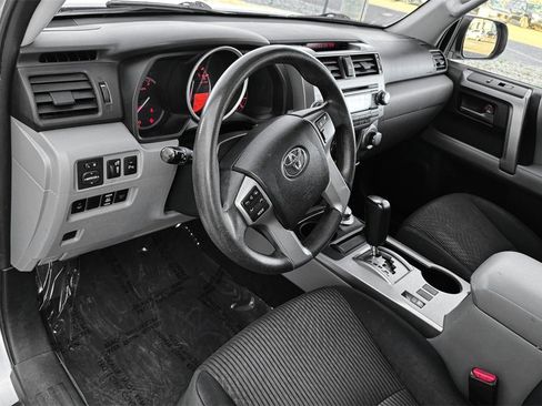 Used 2013 Toyota 4Runner SR5 w/ Convenience Pkg image 15