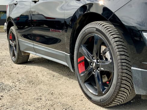 Used 2020 Chevrolet Equinox Premier w/ Premier Redline Edition image 14