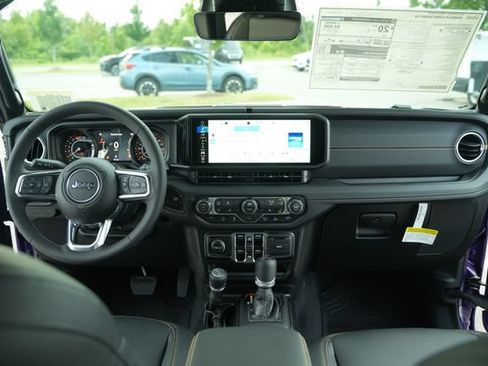 New 2026 Jeep Wrangler Unlimited Sahara AWD/4WD image 25