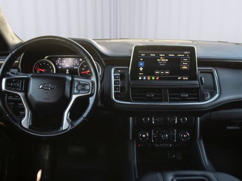 Used 2021 Chevrolet Tahoe Z71 w/ Z71 Off-Road Package image 3