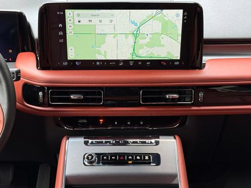 Used 2025 Lincoln Aviator Reserve w/ Illumination Package AWD/4WD image 25
