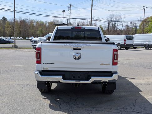 Used 2019 RAM 1500 Laramie AWD/4WD image 4