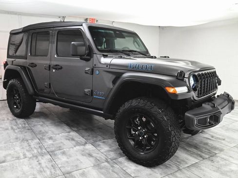 Used 2025 Jeep Wrangler Unlimited Sport S 4xe AWD/4WD image 3