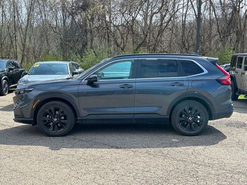 Used 2023 Honda CR-V Sport Touring image 3