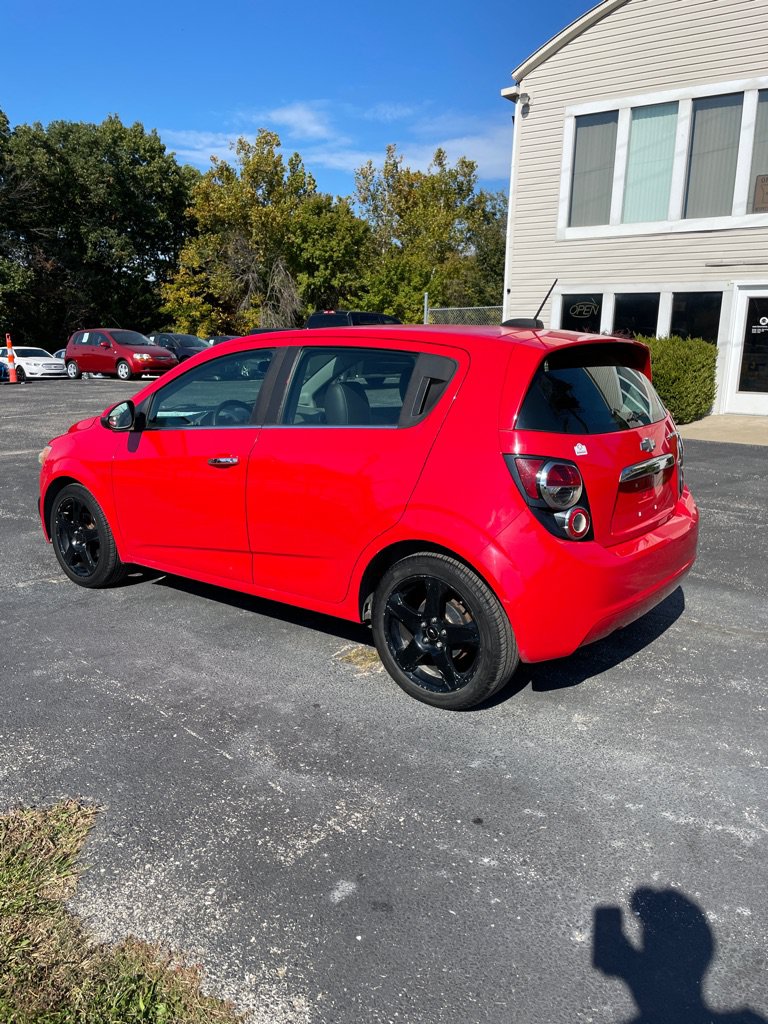 Used 2015 Chevrolet Sonic LTZ FWD image 3