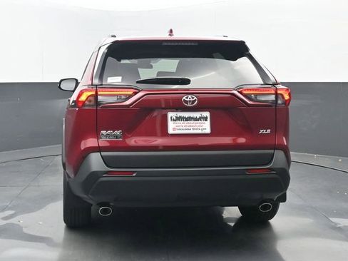 Used 2025 Toyota RAV4 XLE w/ Convenience Package image 19
