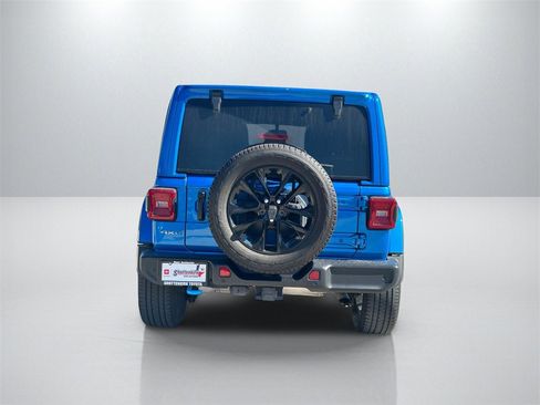 Used 2023 Jeep Wrangler Unlimited Sahara w/ Cold Weather Group image 6