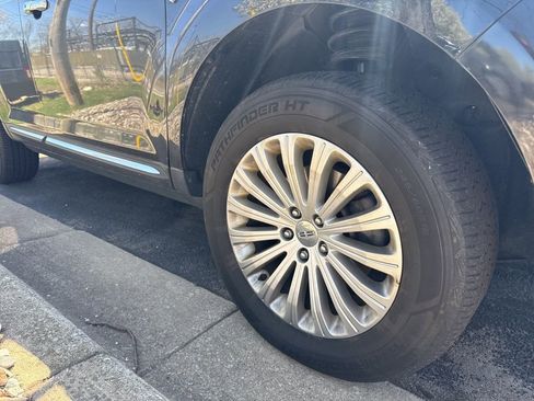 Used 2013 Lincoln MKX AWD image 7