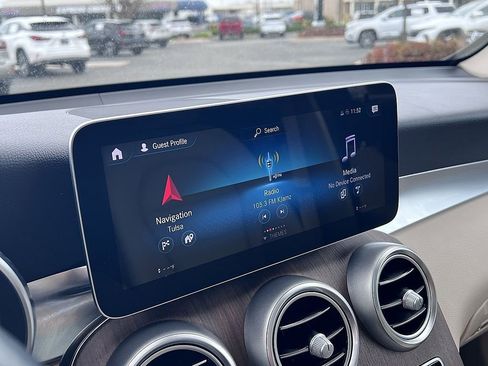 Used 2020 Mercedes-Benz GLC 300 4MATIC image 16