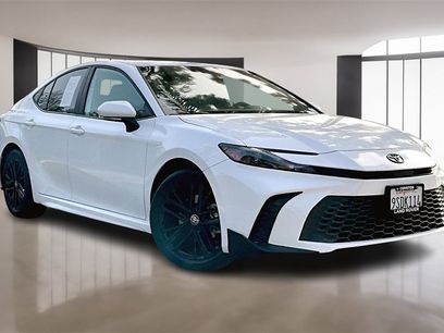Used 2025 Toyota Camry SE