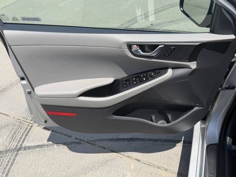 Used 2018 Hyundai Ioniq Limited w/ Limited Ultimate Package 03 FWD image 25