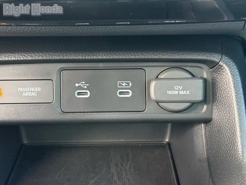Used 2025 Honda Civic Sport image 22