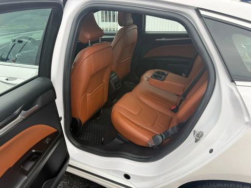 Used 2019 Ford Fusion Energi Titanium FWD image 32