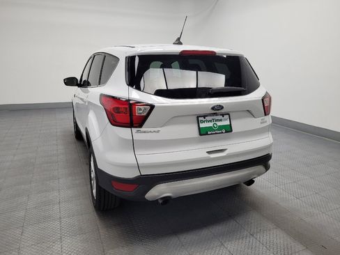 Used 2019 Ford Escape SE FWD image 6