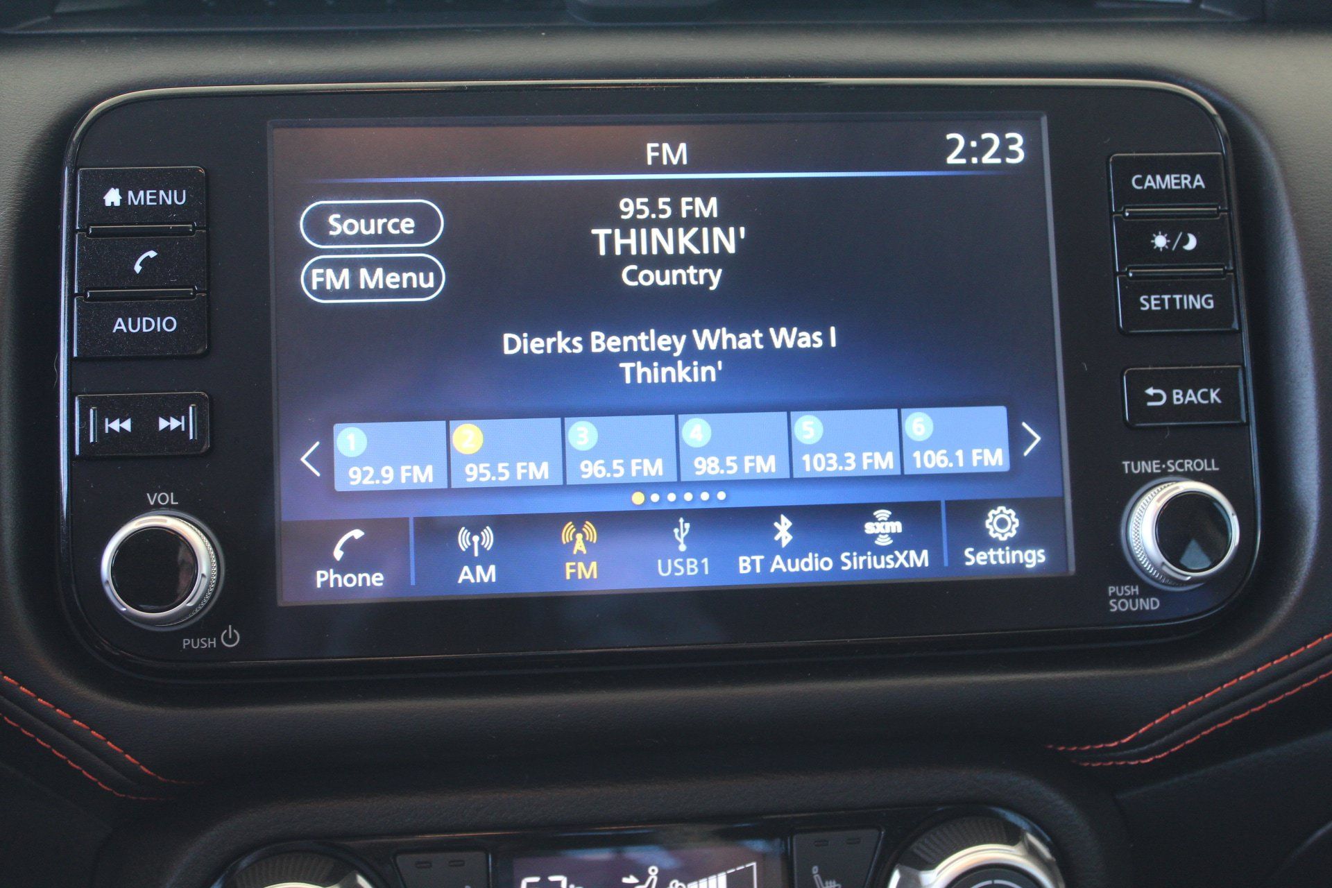 Used 2025 Nissan Versa SR w/ Trunk Package FWD image 28