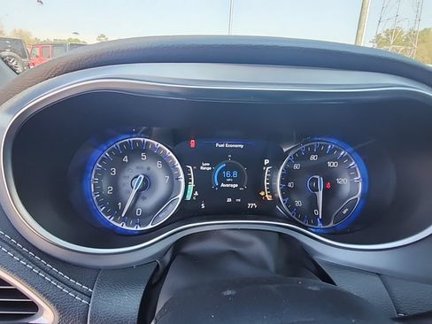 New 2026 Chrysler Pacifica Limited AWD/4WD image 12