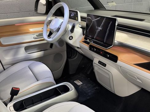 New 2025 Volkswagen ID. Buzz Pro S Plus image 12