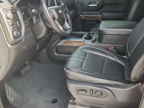 Used 2023 Chevrolet Silverado 2500 High Country w/ Z71 Off-Road Package AWD/4WD image 7