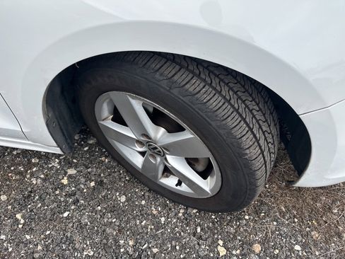 Used 2012 Volkswagen Jetta TDI image 5